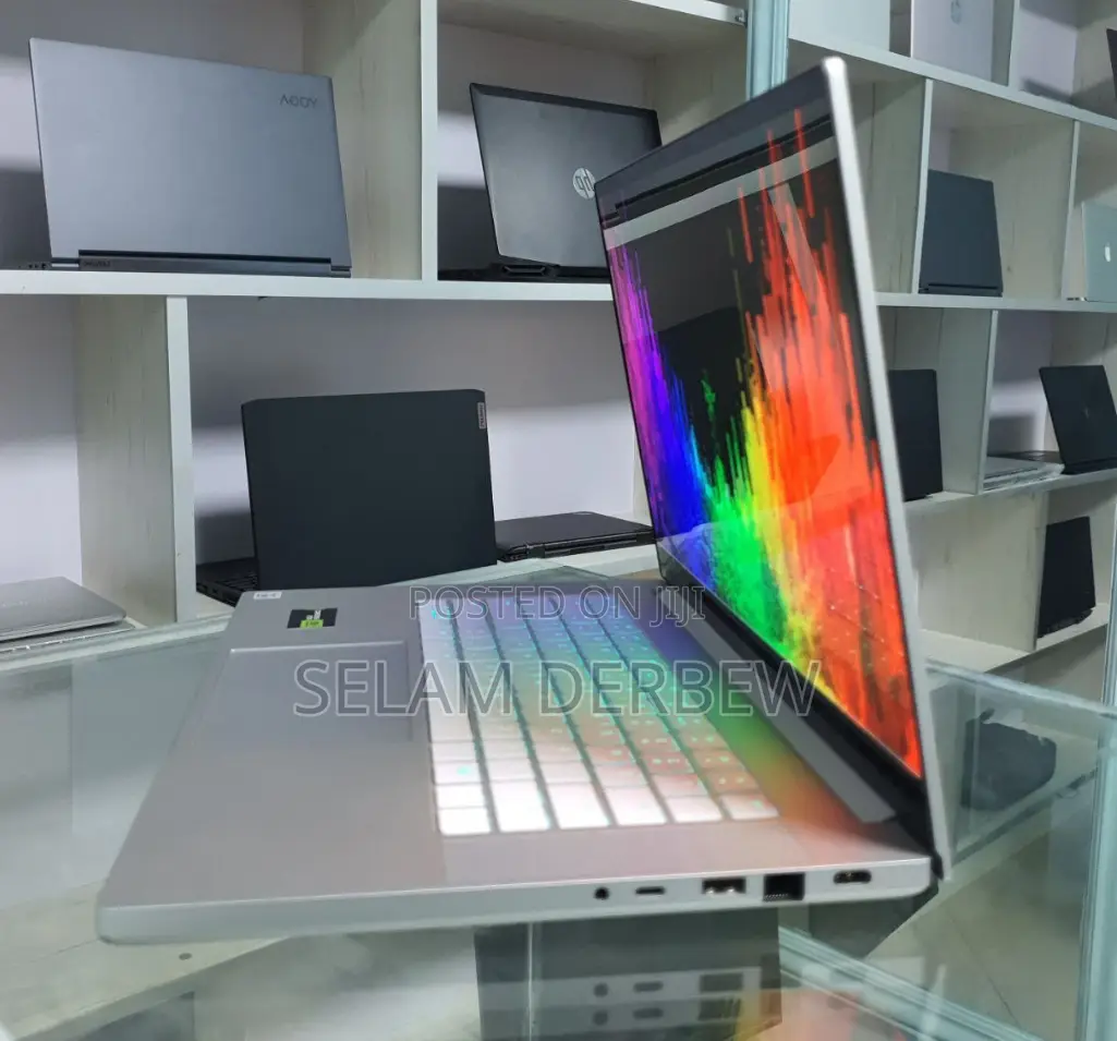 New Laptop Razer Blade 16GB Intel Core I7 SSD 1T