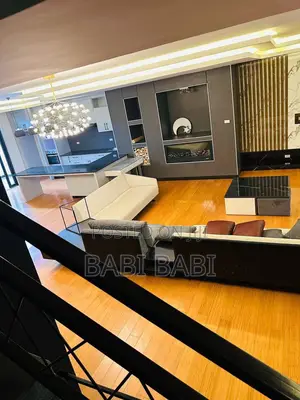 7bdrm House in Ayat Compound, Yeka for sale