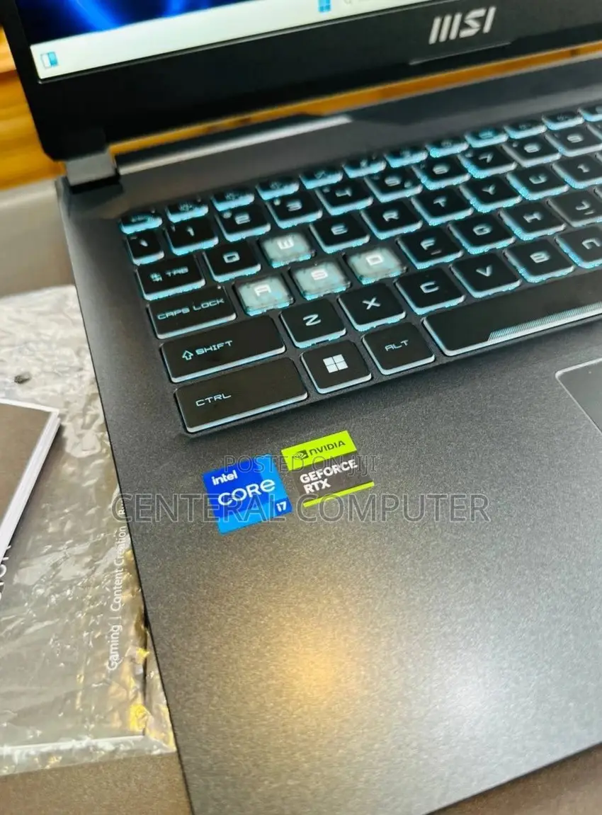 New Laptop MSI GE66 Raider 16GB Intel Core I7 SSD 512GB