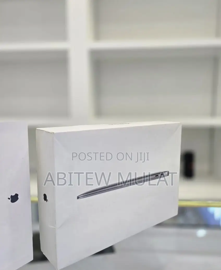 New Laptop Apple MacBook Air 2020 M1 8GB Apple M1 SSD 512GB