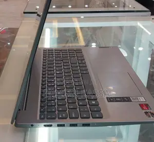 New Laptop Lenovo Ideapad 3 12GB AMD Ryzen 3 SSD 256GB
