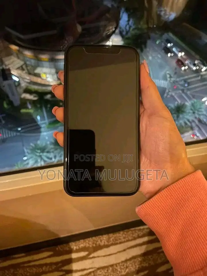 Apple iPhone 11 64 GB Black