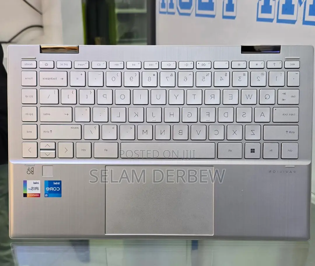 New Laptop HP Pavilion X360 8GB Intel Core I5 SSD 512GB