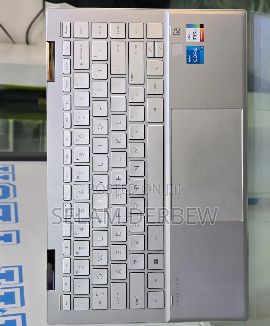 New Laptop HP Pavilion X360 8GB Intel Core I5 SSD 512GB