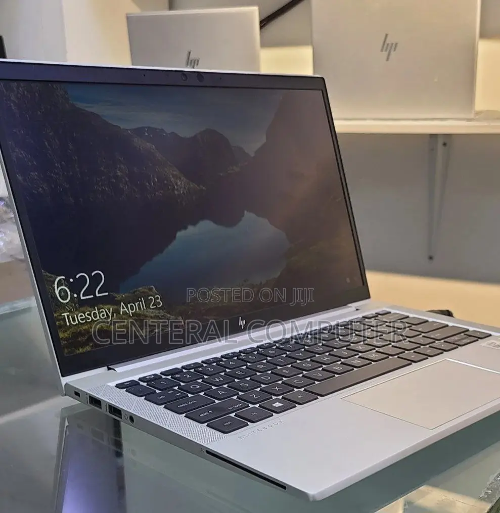 New Laptop HP EliteBook 830 G8 8GB Intel Core I5 SSD 512GB