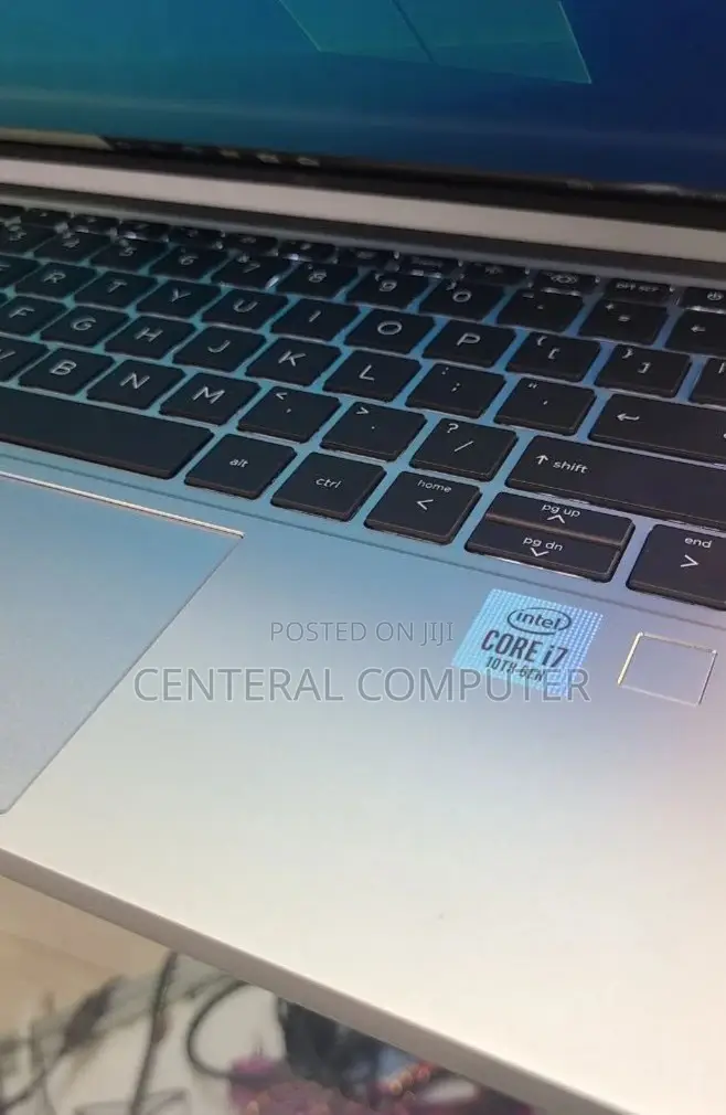 New Laptop HP EliteBook 830 G8 8GB Intel Core I5 SSD 512GB