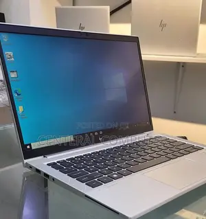 New Laptop HP 17-3000 8GB Intel Core I5 SSD 500GB