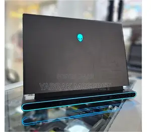 New Laptop Alienware M17x R2 16GB Intel Core I7 SSD 1T