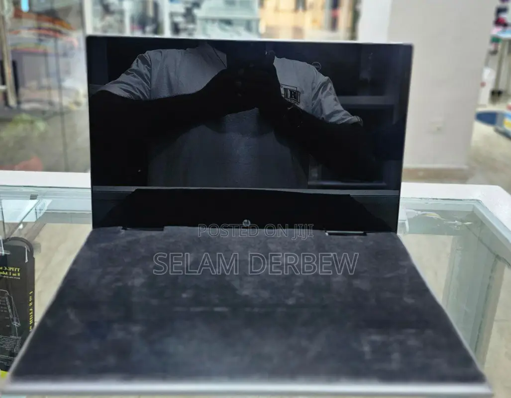 New Laptop HP Pavilion X360 8GB Intel Core I5 SSD 512GB