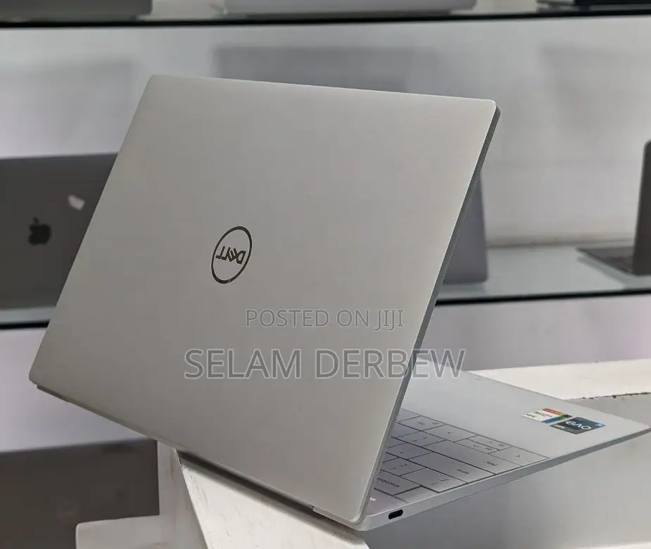 New Laptop Dell XPS 13 32GB Intel Core I7 SSD 512GB