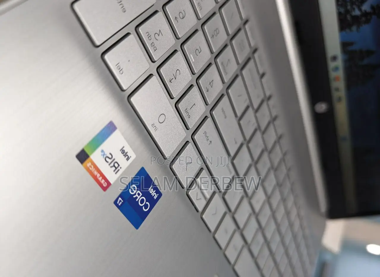 New Laptop HP Stream Notebook 8GB Intel Core I7 SSD 512GB