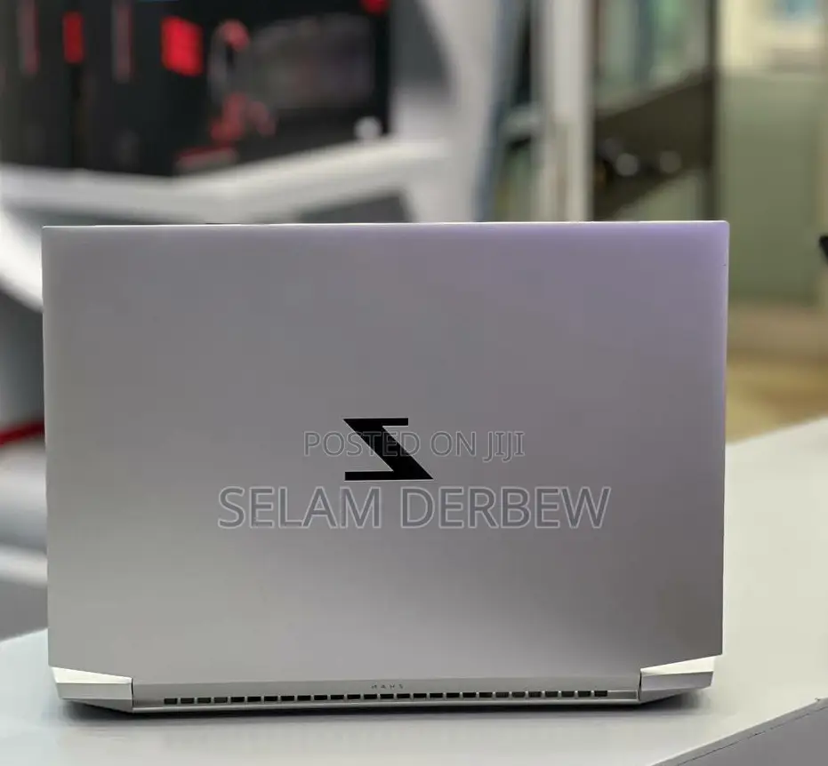 New Laptop HP ZBook 15u 16GB AMD Ryzen 7 SSD 512GB