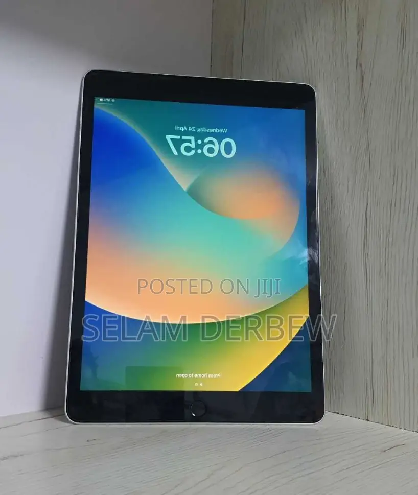 New Apple iPad 10.2 (2019) 64 GB Silver