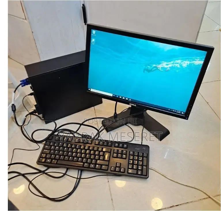 New Desktop Computer Dell OptiPlex 3050 4GB Intel Core i5 HDD 500GB