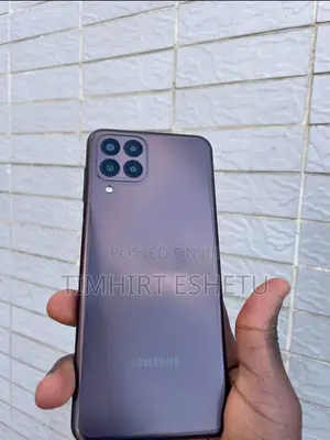 New Samsung Galaxy M33 5G 128 GB Bronze