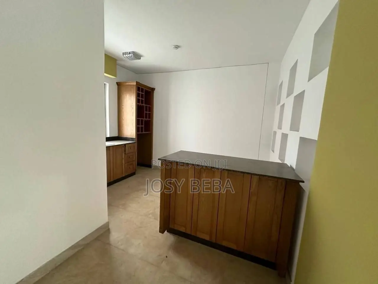 8bdrm House in Bole for rent