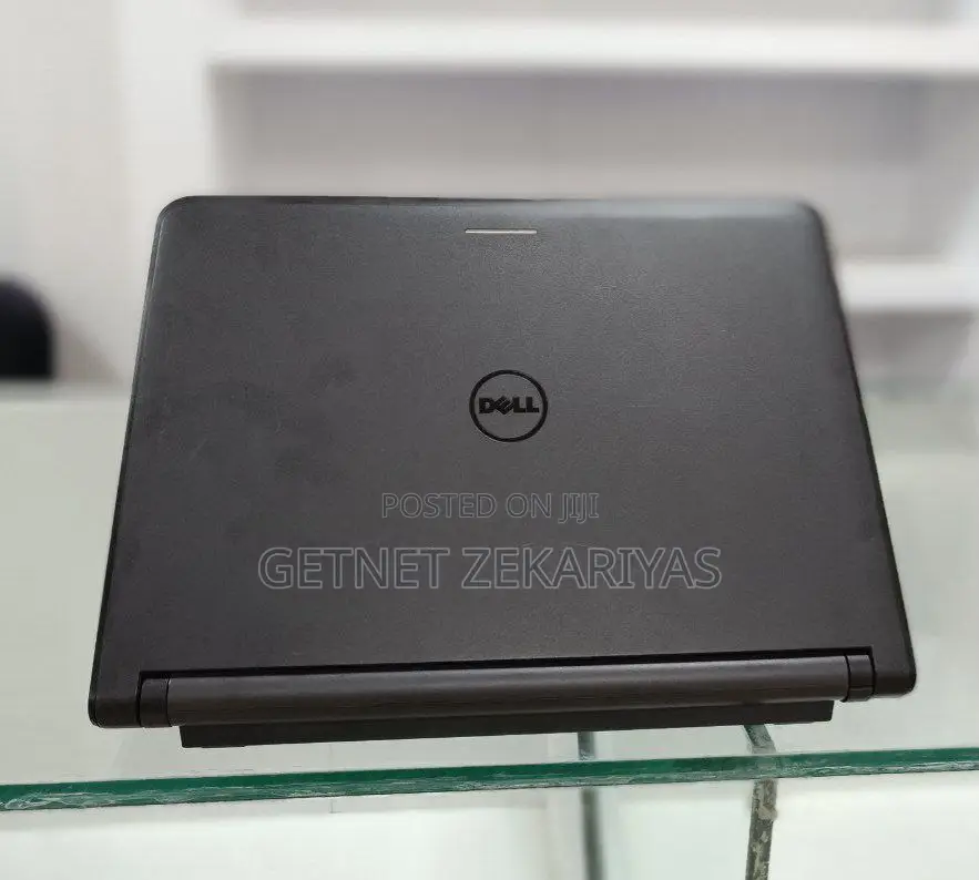 New Laptop Dell Latitude 3400 4GB Intel Core i5 HDD 500GB