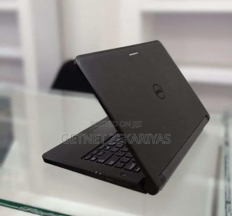 New Laptop Dell Latitude 3400 4GB Intel Core i5 HDD 500GB