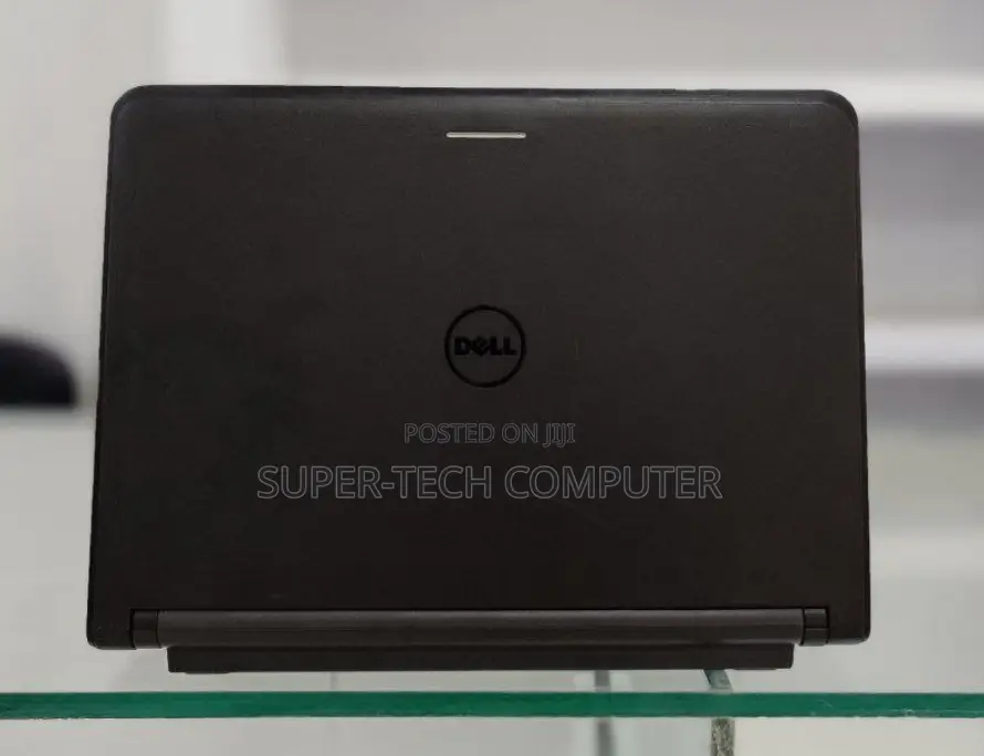 New Laptop Dell Latitude 13 3340 4GB Intel Core i5 HDD 500GB