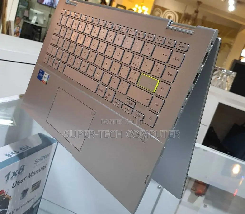 New Laptop Asus VivoBook Flip 14 TP401CA 8GB Intel Core I5 SSD 512GB