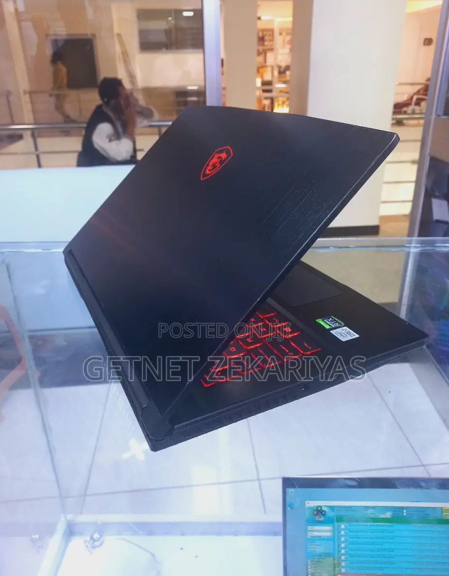 New Laptop MSI GF65 Thin 10UE 16GB Intel Core I7 SSD 512GB