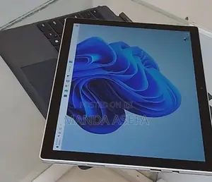 New Laptop Microsoft Surface Pro 8GB Intel Core I5 SSD 128GB