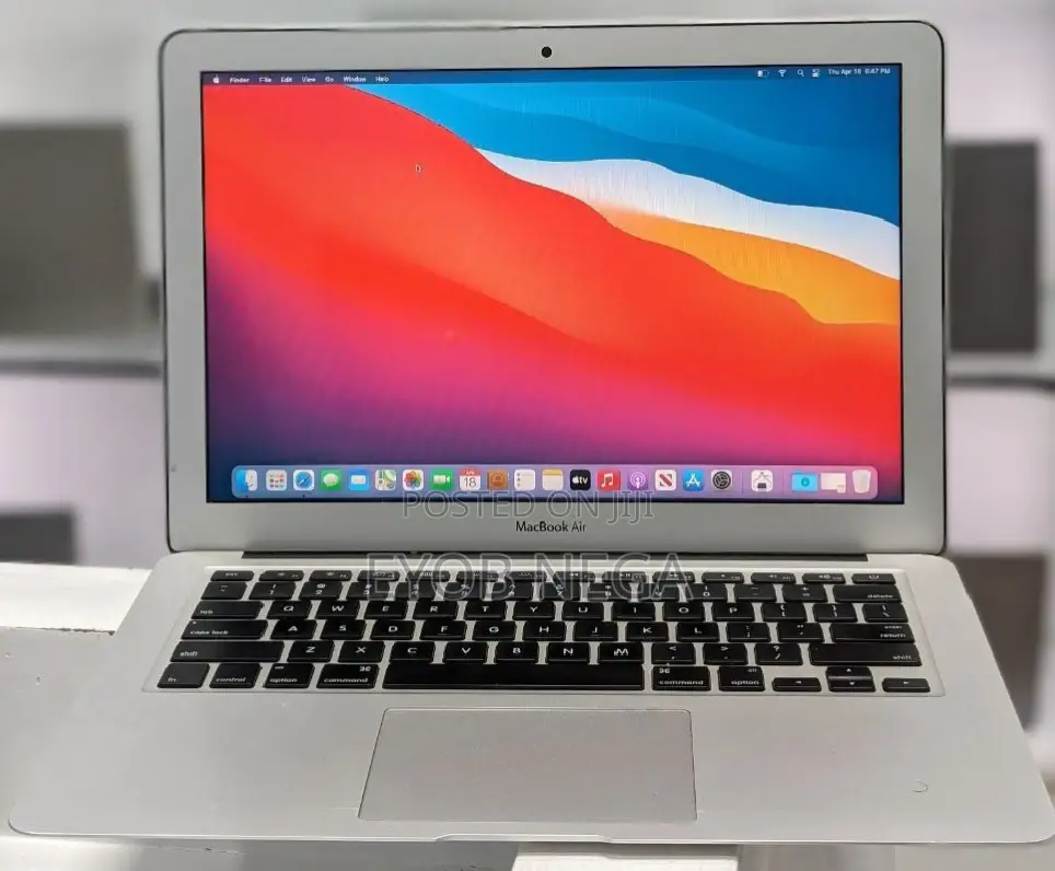 New Laptop Apple MacBook Air 8GB Intel Core I7 SSD 256GB