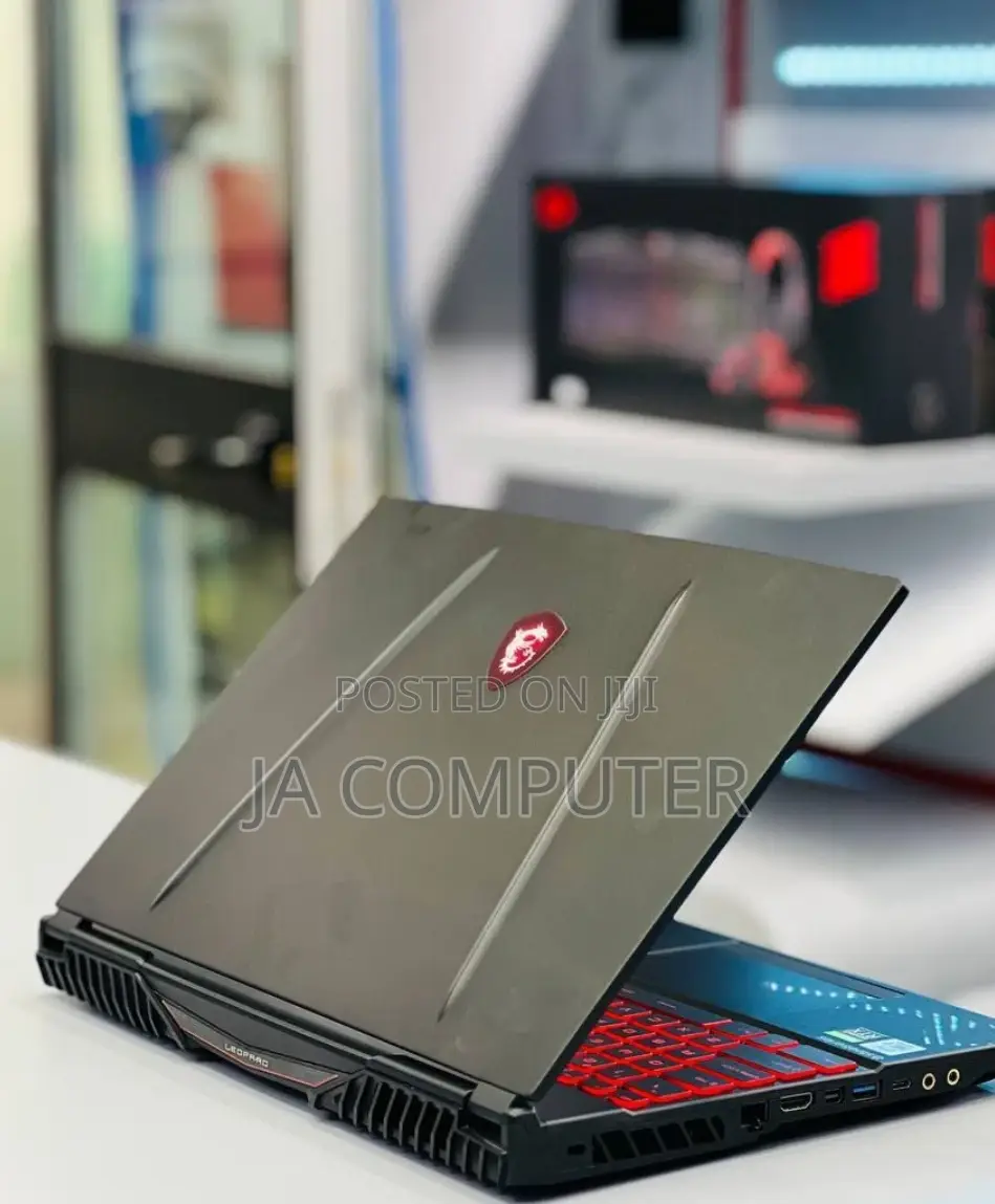 New Laptop MSI GP75 Leopard 16GB Intel Core I7 SSD 512GB