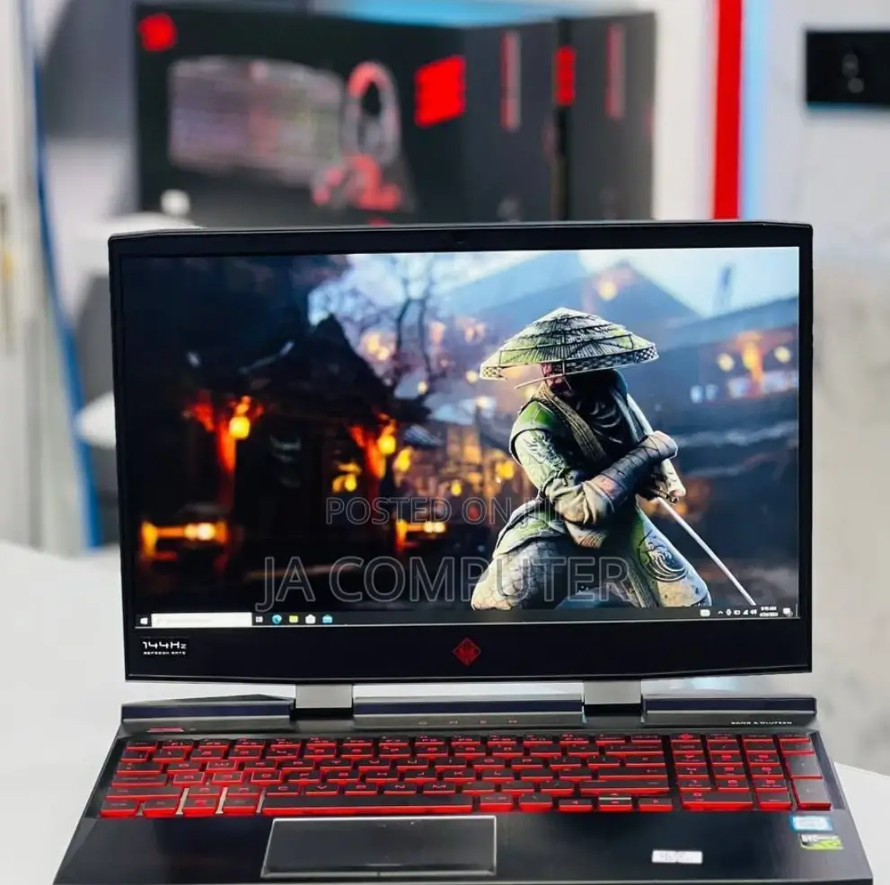 New Laptop MSI GP75 Leopard 16GB Intel Core I7 SSD 512GB