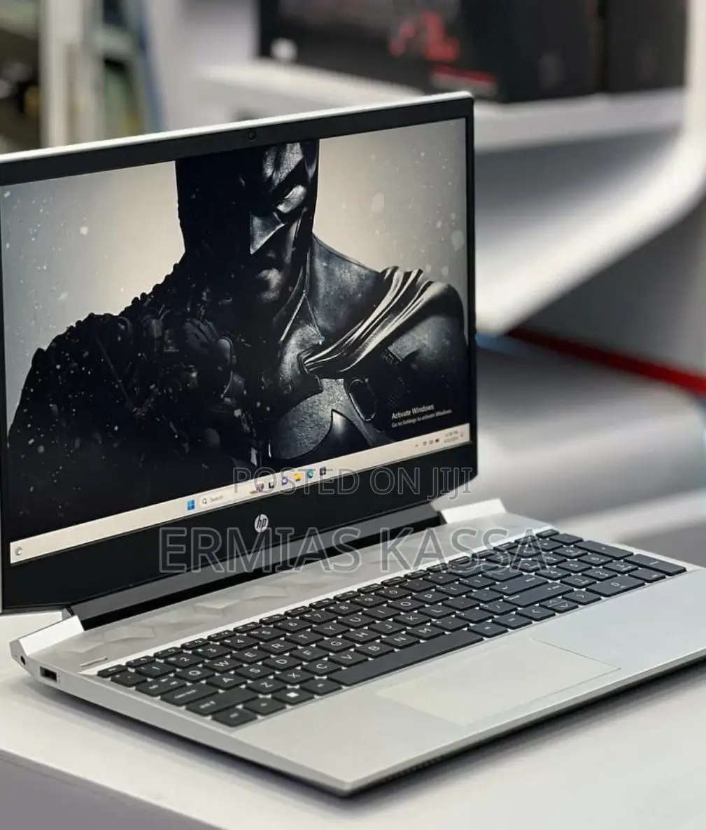 New Laptop HP ZBook Firefly 16 G10 16GB AMD Ryzen 7 SSD 512GB