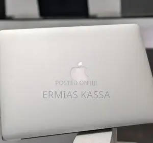 Photo - New Laptop Apple MacBook Air 2017 8GB Intel Core I7 SSD 512GB