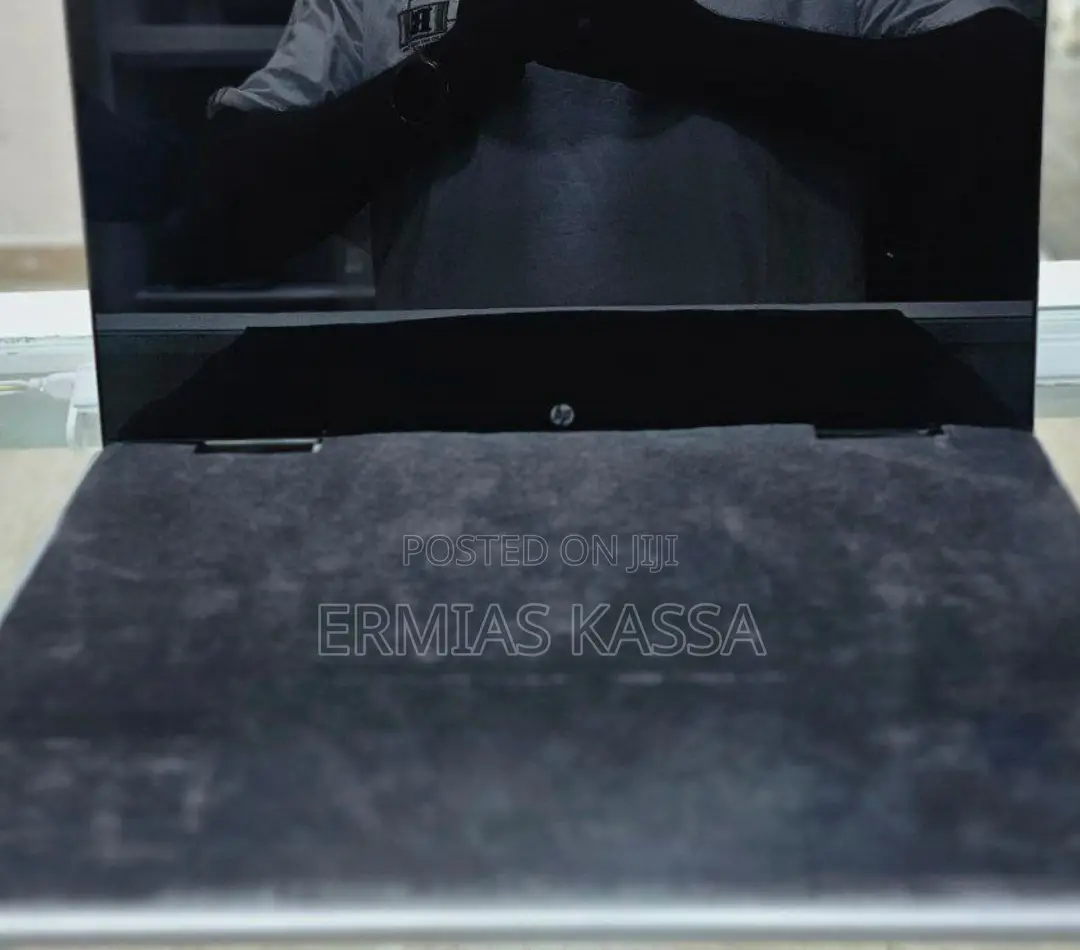 New Laptop HP Pavilion X360 13t 8GB Intel Core I5 SSD 512GB