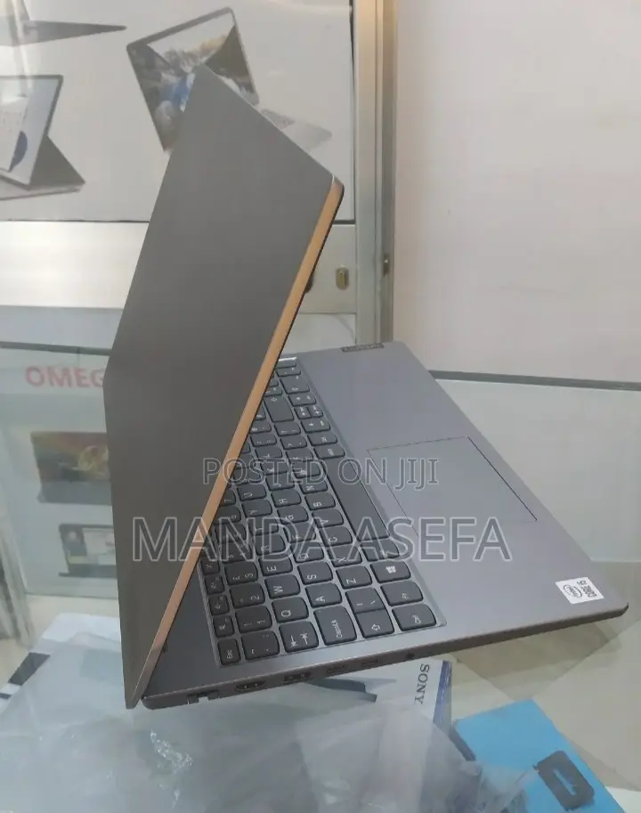 New Laptop Lenovo ThinkBook 15 8GB Intel Core I5 SSD 512GB