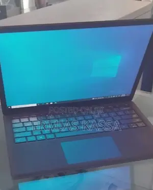 New Laptop Microsoft Surface Laptop 2 8GB Intel Core I5 SSD 256GB