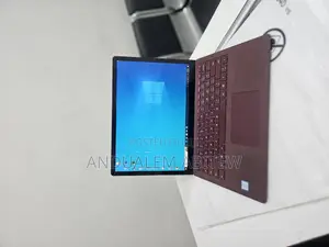 New Laptop Microsoft Surface 8GB Intel Core I5 SSD 256GB