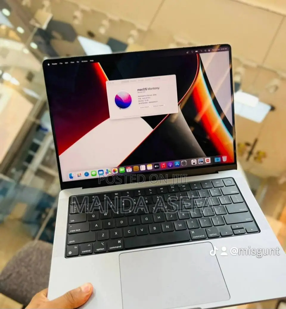 New Laptop Apple MacBook Pro M1 16GB Apple M1 SSD 512GB