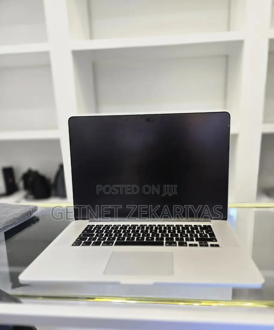 New Laptop Apple MacBook Pro 2015 16GB Intel Core I7 SSD 1T