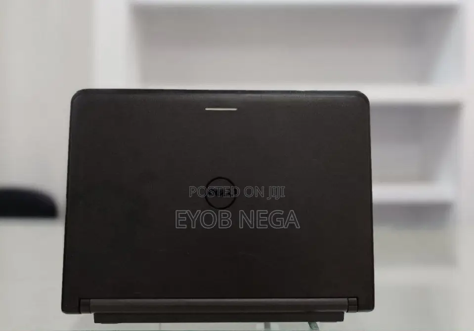 New Laptop Dell Latitude 3330 4GB Intel Core I5 HDD 500GB