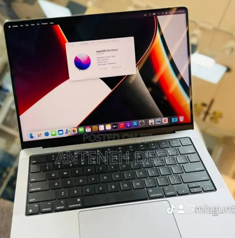 New Laptop Apple MacBook Pro 2021 M1 16GB Apple M1 Pro SSD 512GB