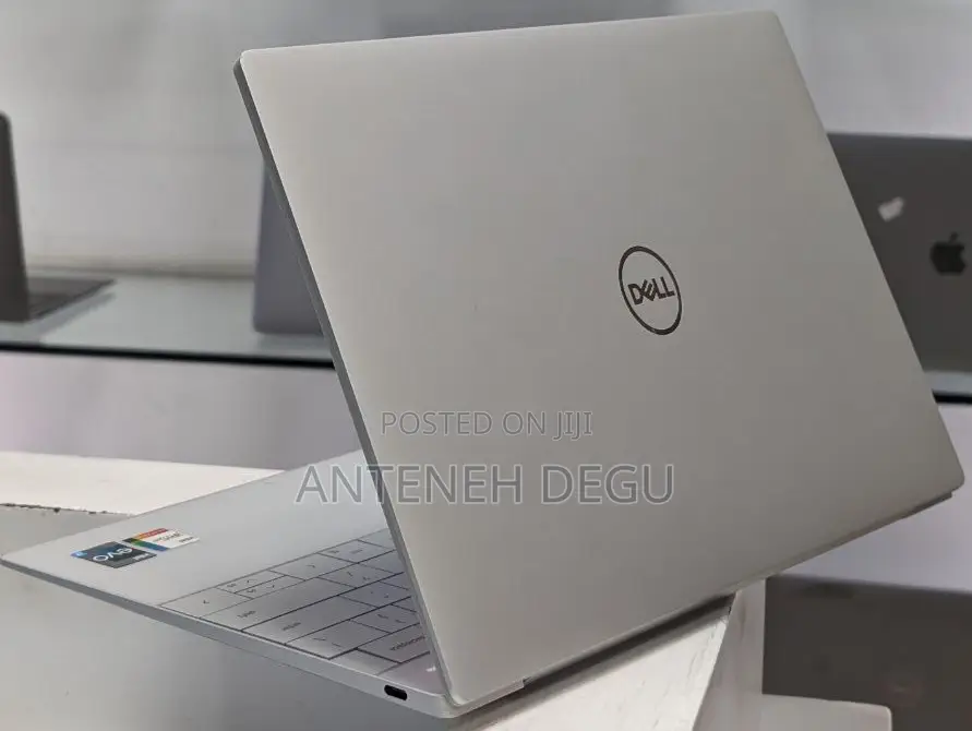 New Laptop Dell XPS 13 32GB Intel Core I7 SSD 512GB