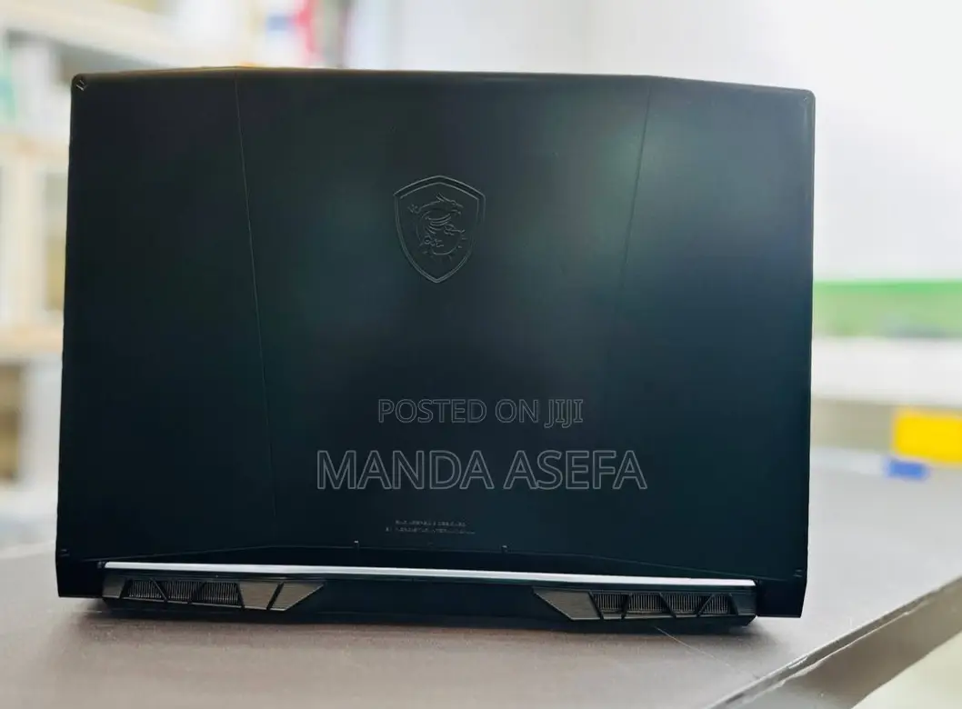 New Laptop MSI Katana 15 16GB Intel Core I7 SSD 512GB