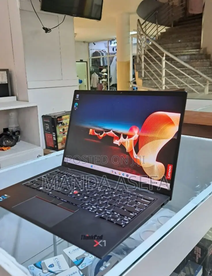 New Laptop Lenovo ThinkPad X1 Carbon 16GB Intel Core I7 SSD 512GB