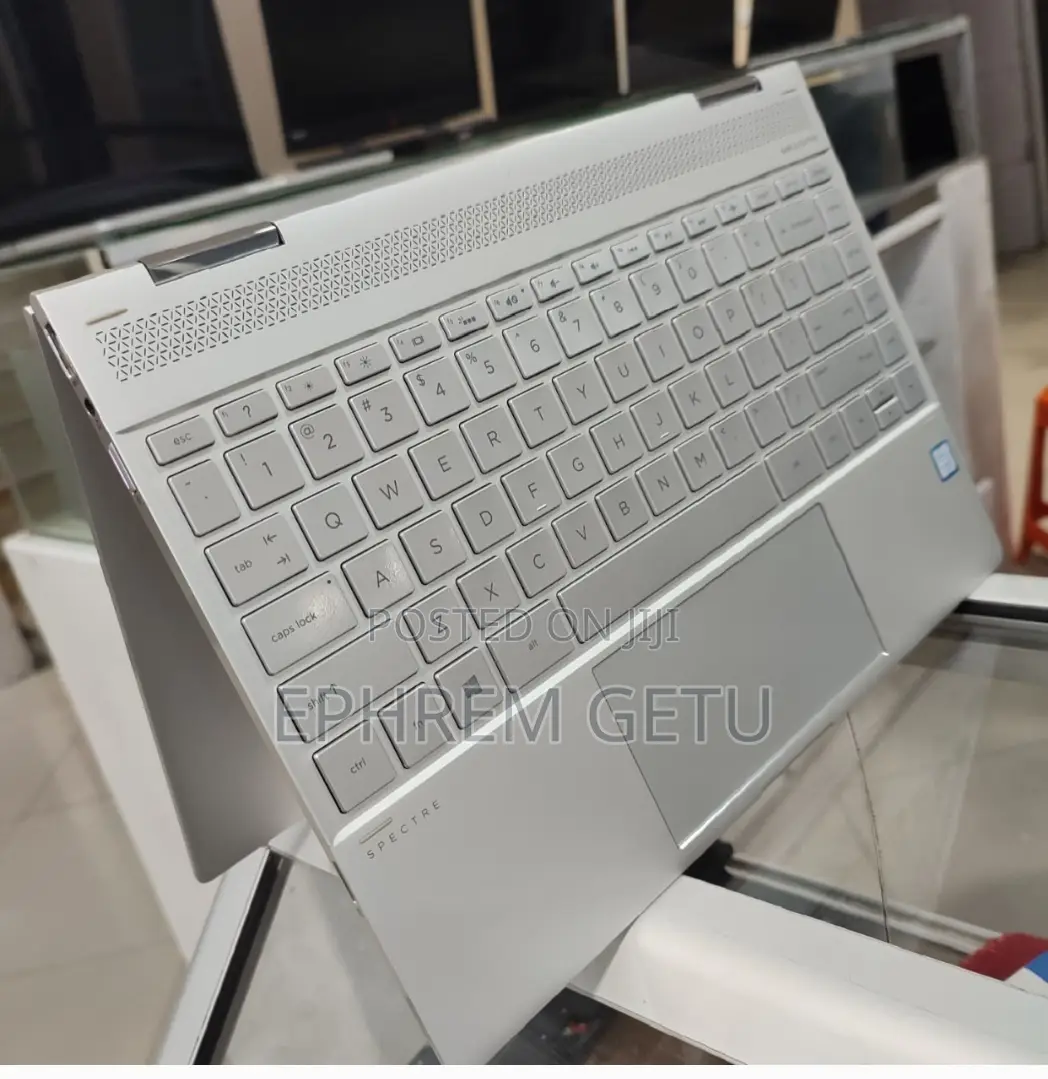 New Laptop HP Spectre 14 8GB Intel Core I5 SSD 512GB