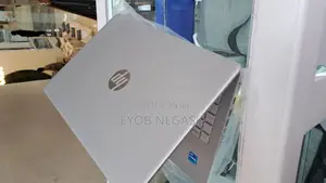 New Laptop HP EliteBook 840 G4 8GB Intel Core I5 HDD 1T