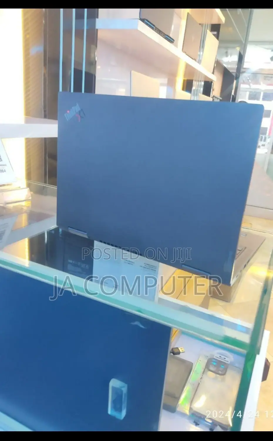 New Laptop Lenovo ThinkPad Yoga 8GB Intel Core I5 SSD 512GB