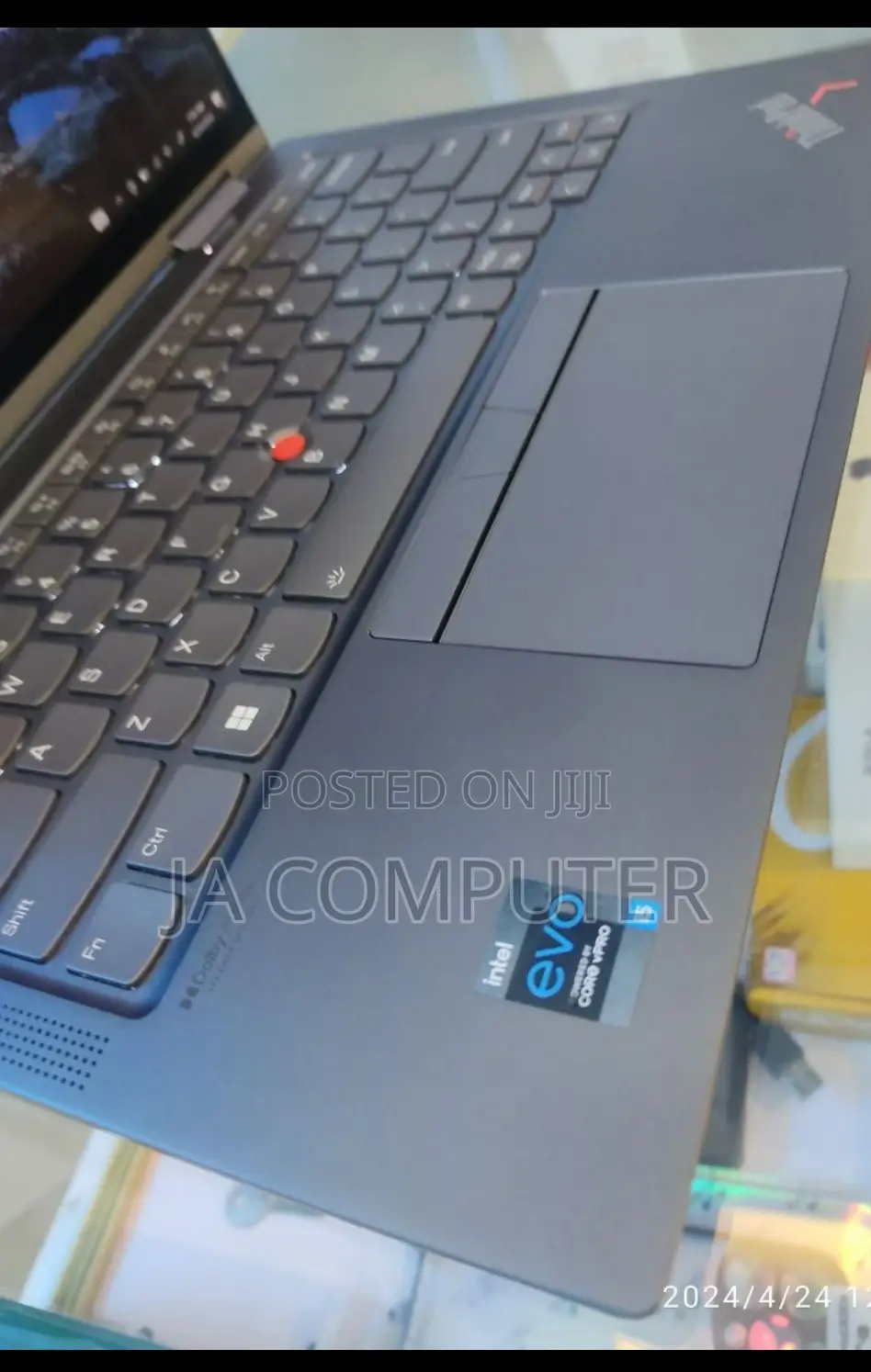 New Laptop Lenovo ThinkPad Yoga 8GB Intel Core I5 SSD 512GB