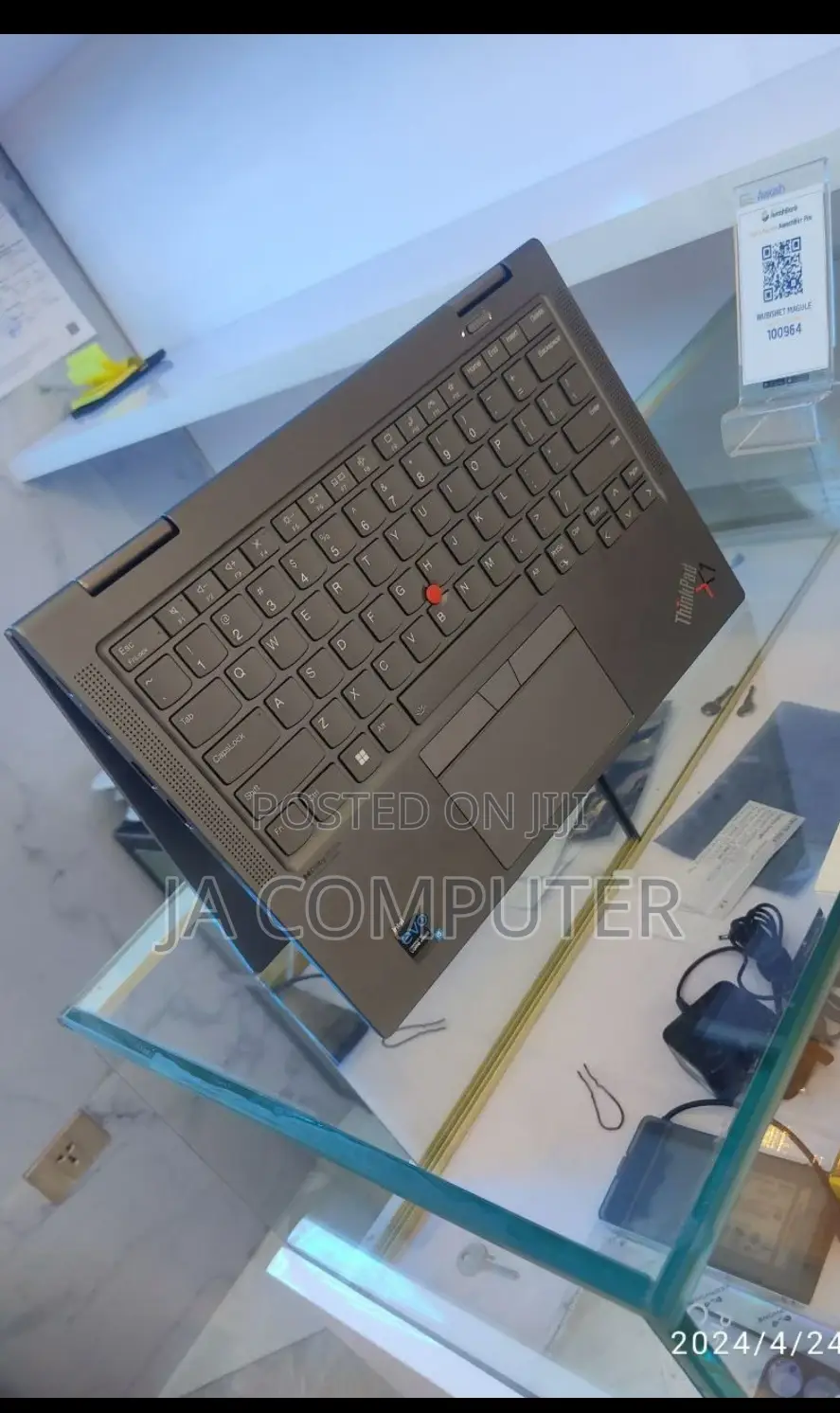 New Laptop Lenovo ThinkPad Yoga 8GB Intel Core I5 SSD 512GB