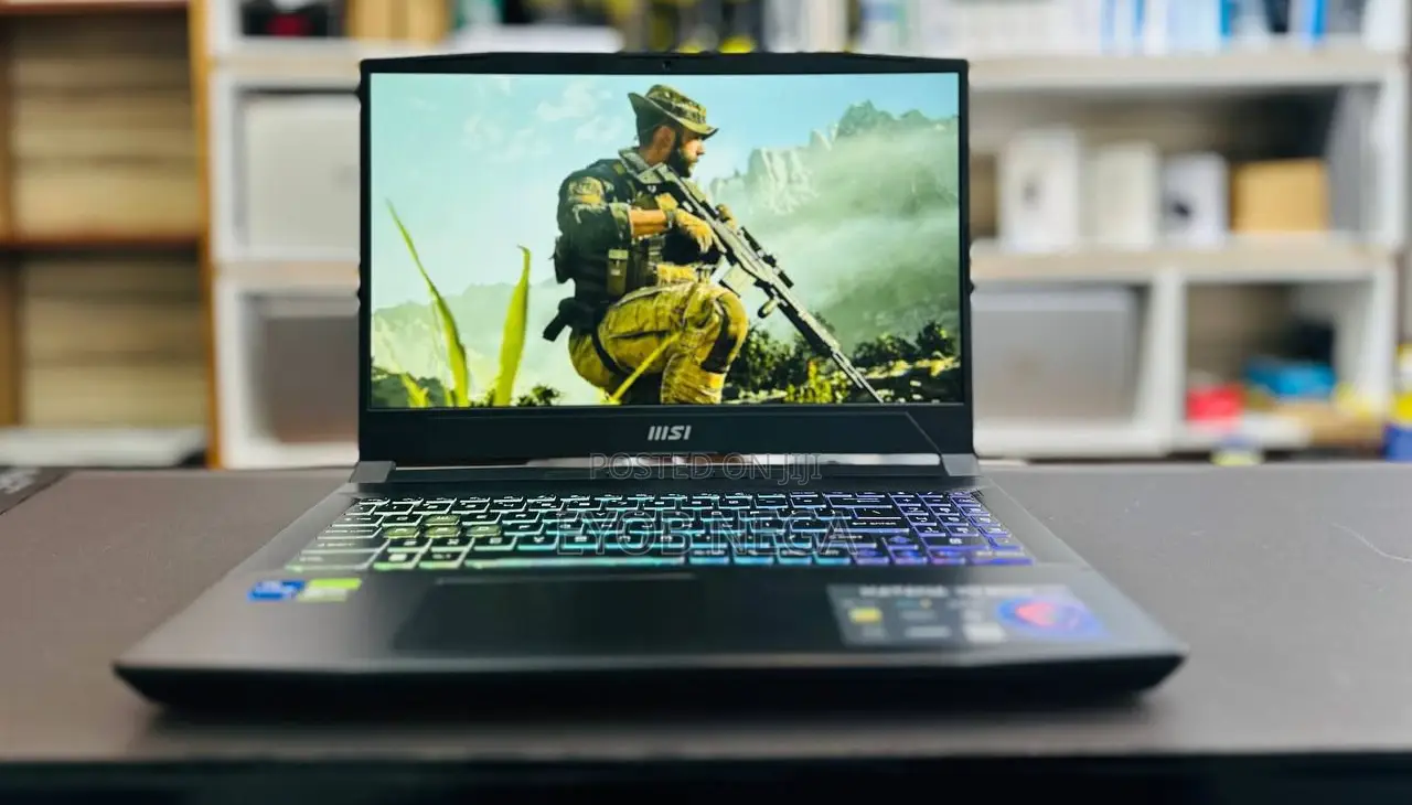 New Laptop MSI Katana 15 16GB Intel Core I7 SSD 512GB