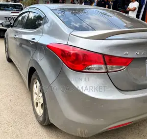 Hyundai Avante 2013 Silver