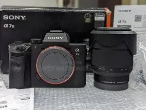 New Sony Alpha 7 Iii Mirrorless Camera With 28-70mm Lens